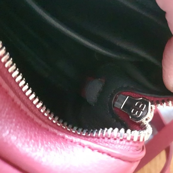 Balenciaga Everyday Camera Logo Crossbody Bag - Picture 5 of 11